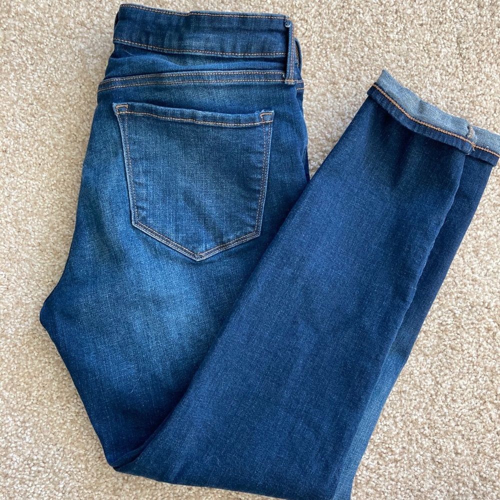 Old Navy dark wash skinny jeggings